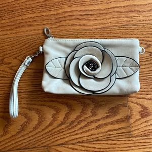 Beige Floral Wristlet